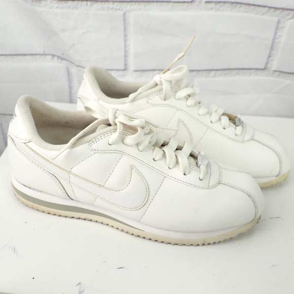 Nike Shoes - Nike Cortez white leather retro sneaker M7.5